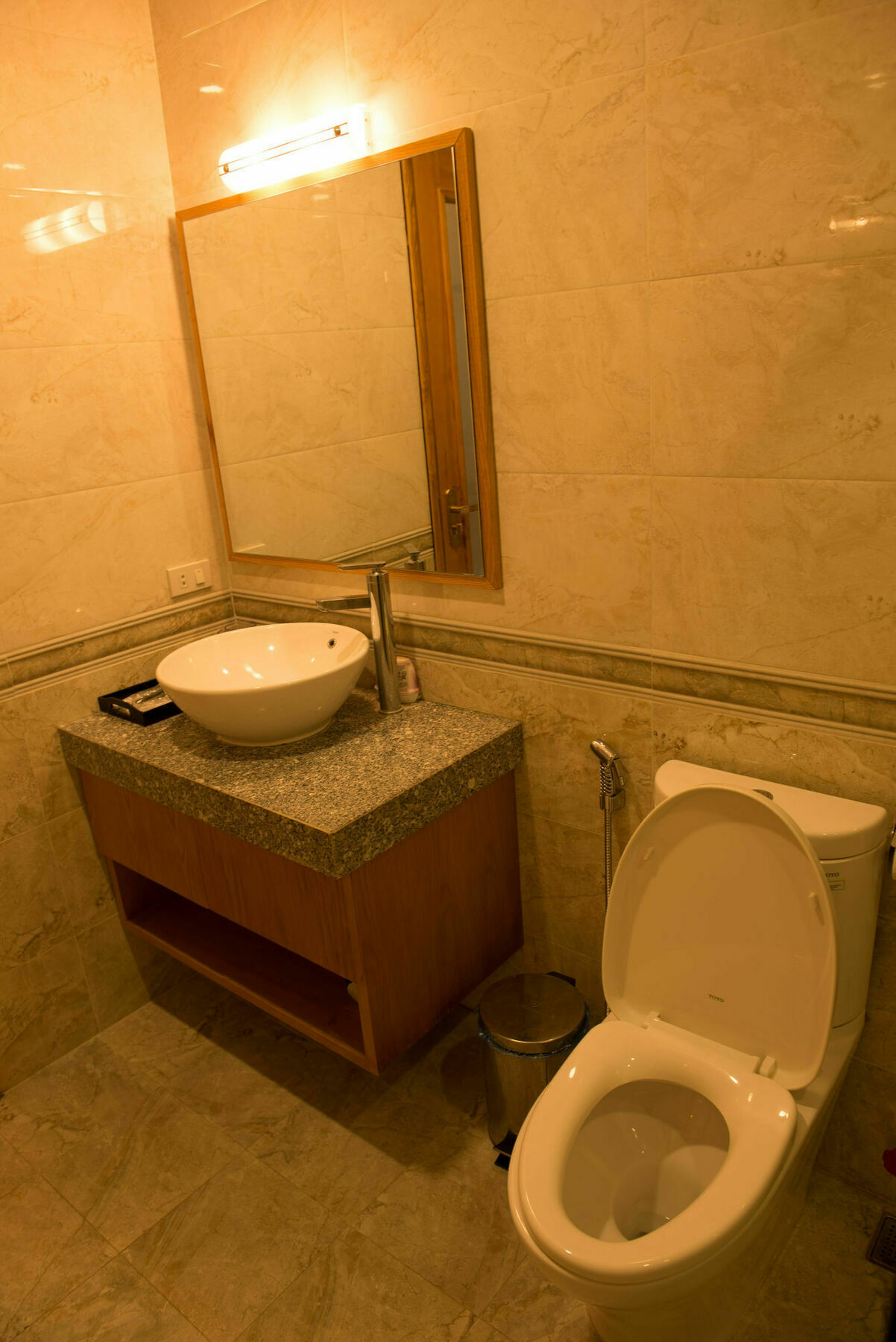 Hotel Sinh Plaza Hanoi Esterno foto