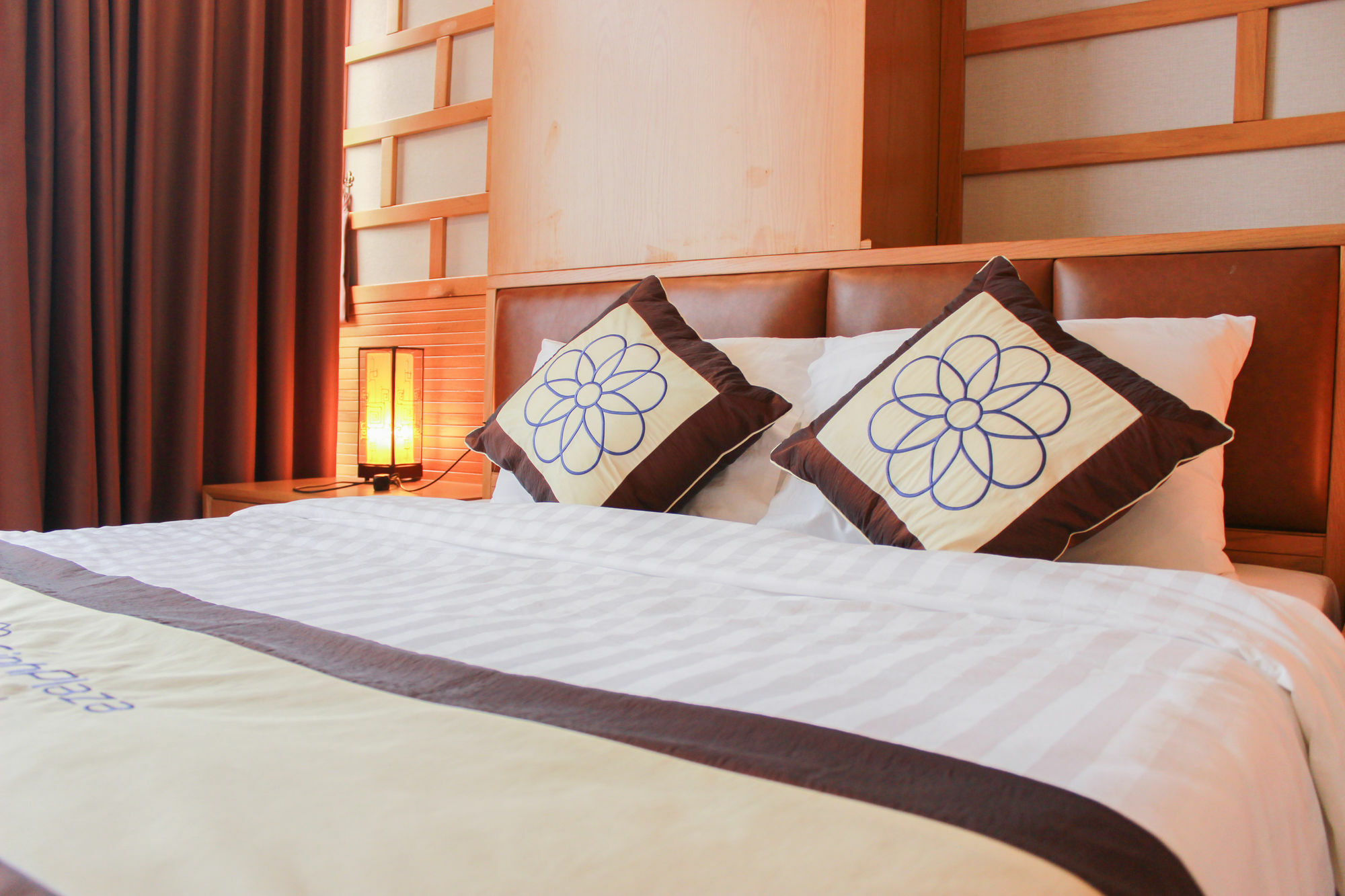 Hotel Sinh Plaza Hanoi Esterno foto