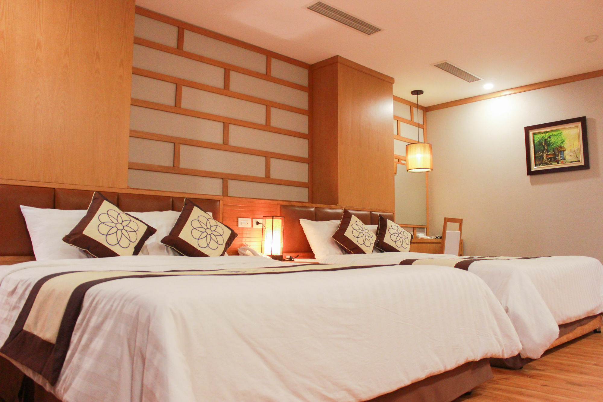Hotel Sinh Plaza Hanoi Esterno foto